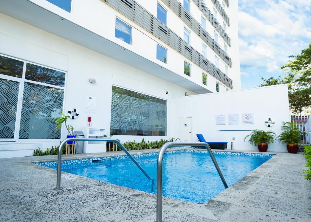 Holiday Inn Express Managua By Ihg Exterior foto